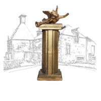 gold column with cherub (available separately)